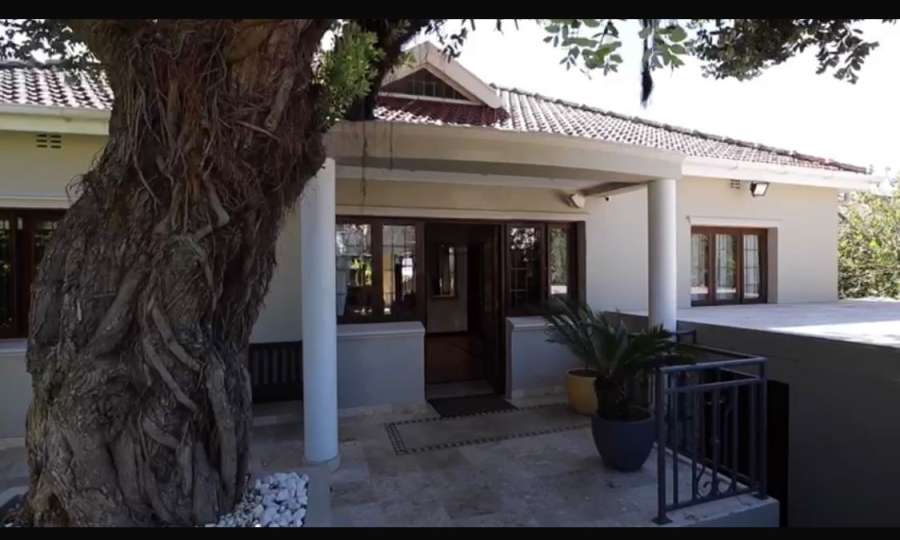 To Let 4 Bedroom Property for Rent in Oranjezicht Western Cape